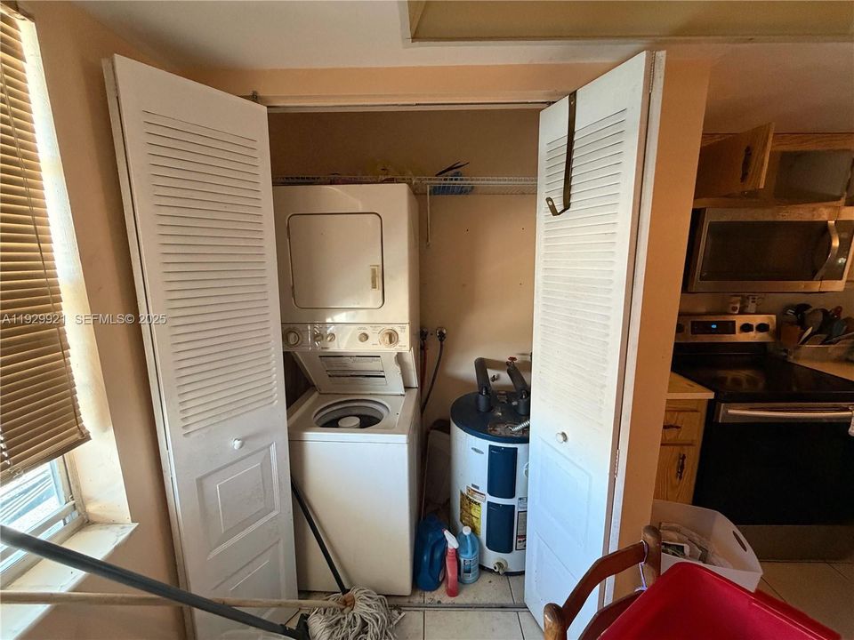 На продажу: $125,000 (2 спален, 2 ванн, 1000 Квадратных фут)