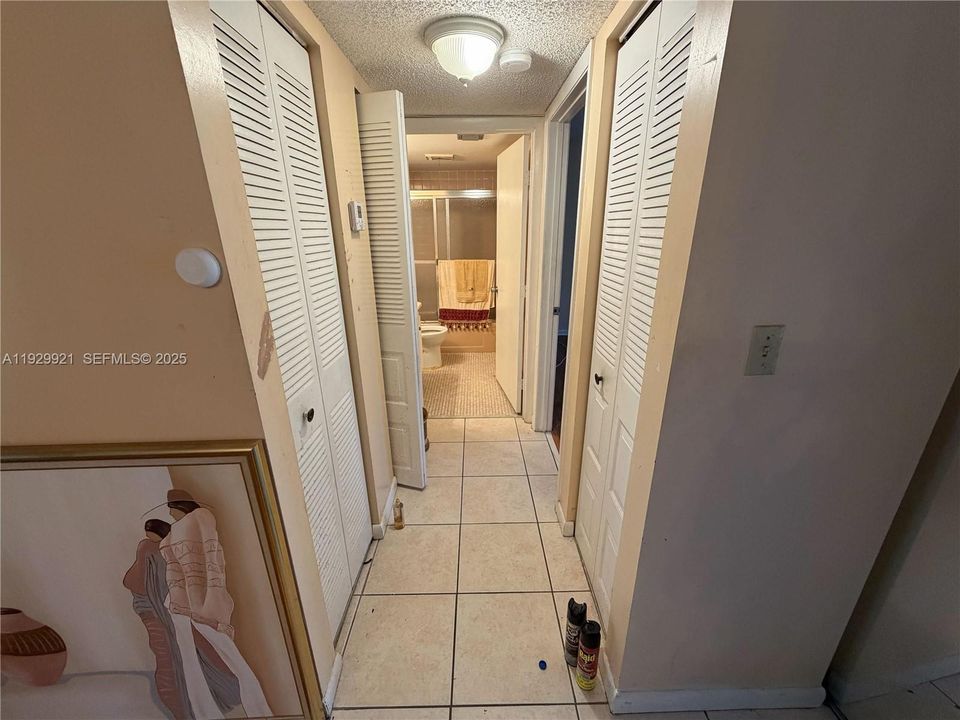 На продажу: $125,000 (2 спален, 2 ванн, 1000 Квадратных фут)