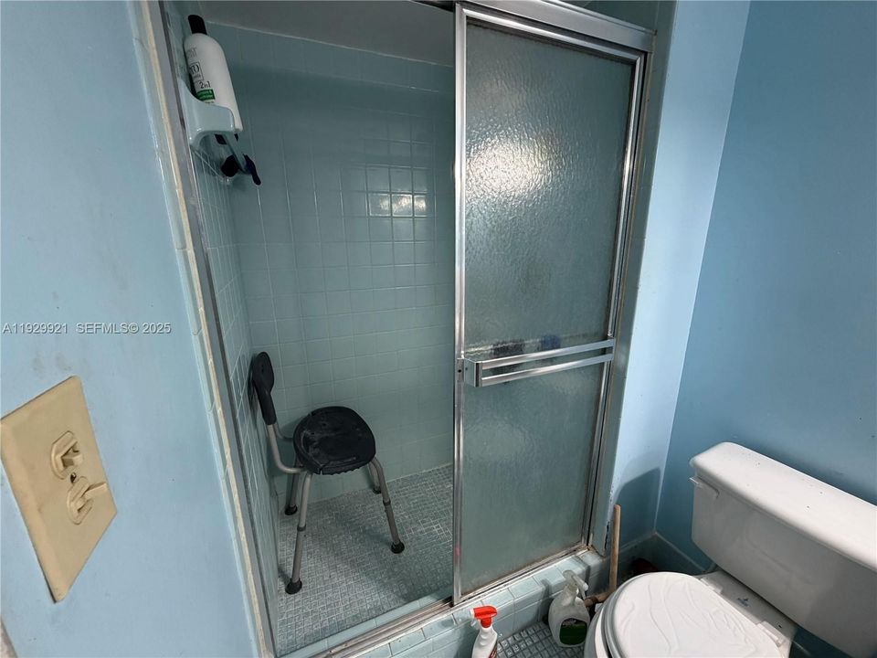 На продажу: $125,000 (2 спален, 2 ванн, 1000 Квадратных фут)