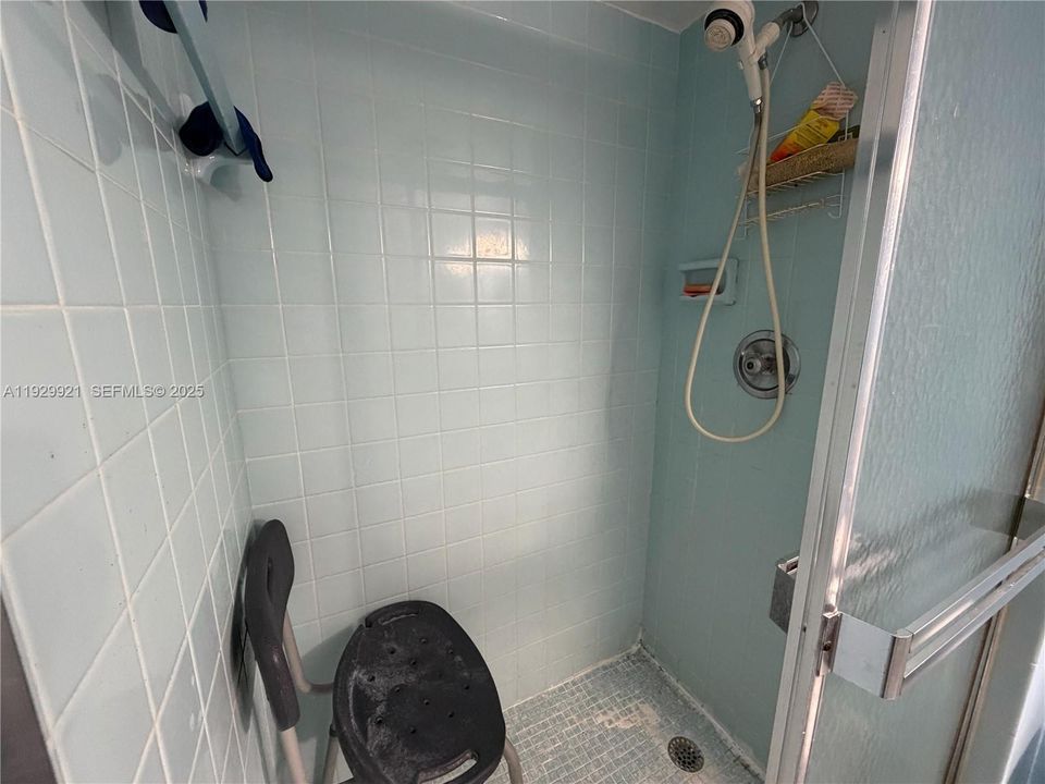 На продажу: $125,000 (2 спален, 2 ванн, 1000 Квадратных фут)