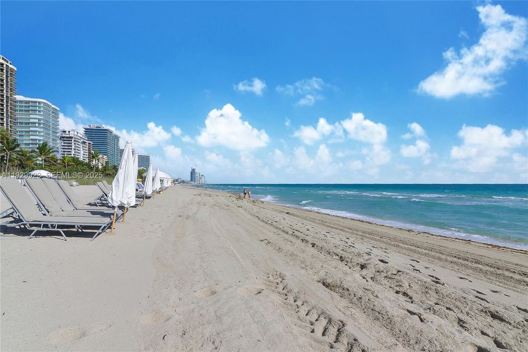 For Sale: $1,399,000 (2 beds, 2 baths, 1388 Square Feet)