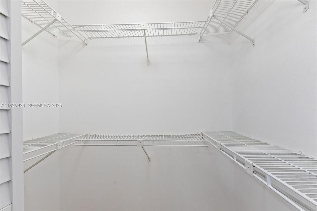 For Rent: $2,700 (2 beds, 2 baths, 1160 Square Feet)