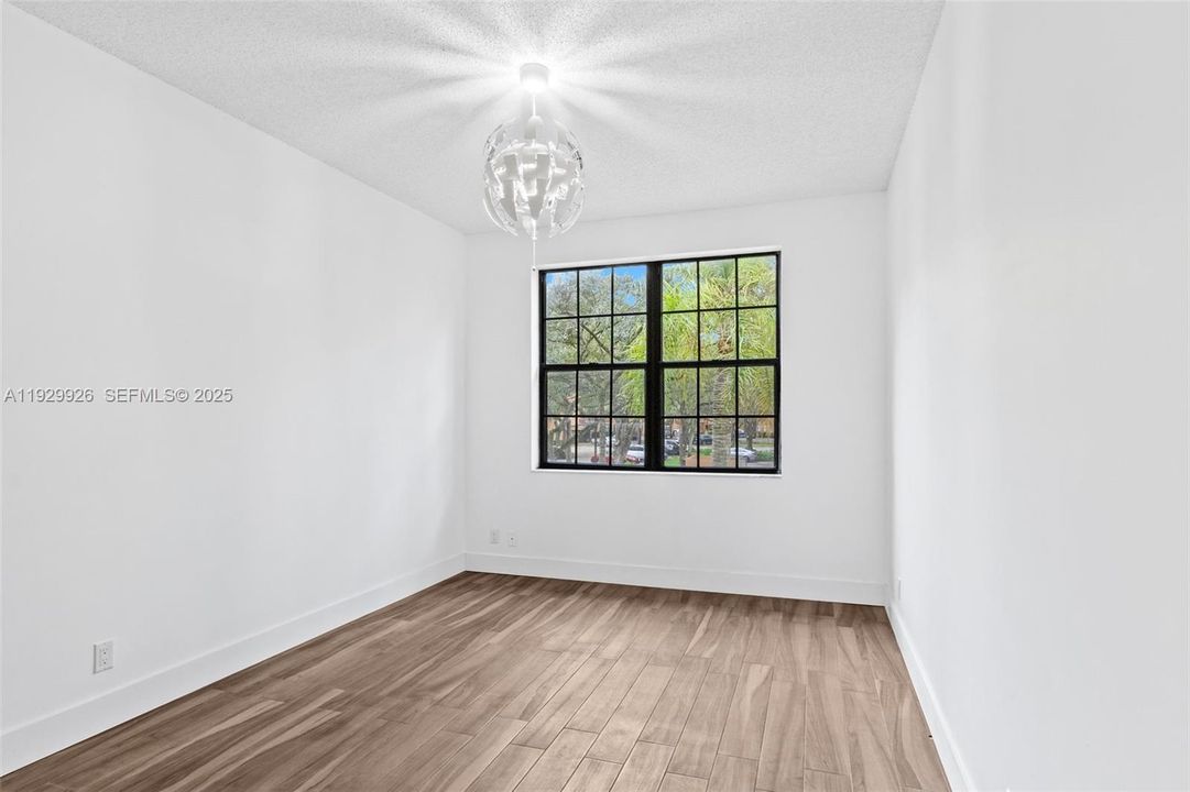 For Rent: $2,700 (2 beds, 2 baths, 1160 Square Feet)