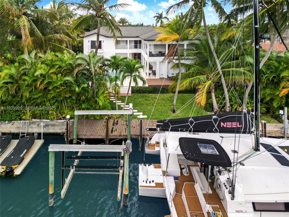 待售: $6,488,888 (5 贝兹, 5 浴室, 5949 平方英尺)