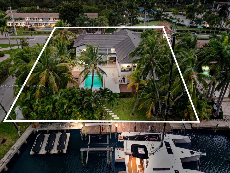 待售: $6,488,888 (5 贝兹, 5 浴室, 5949 平方英尺)