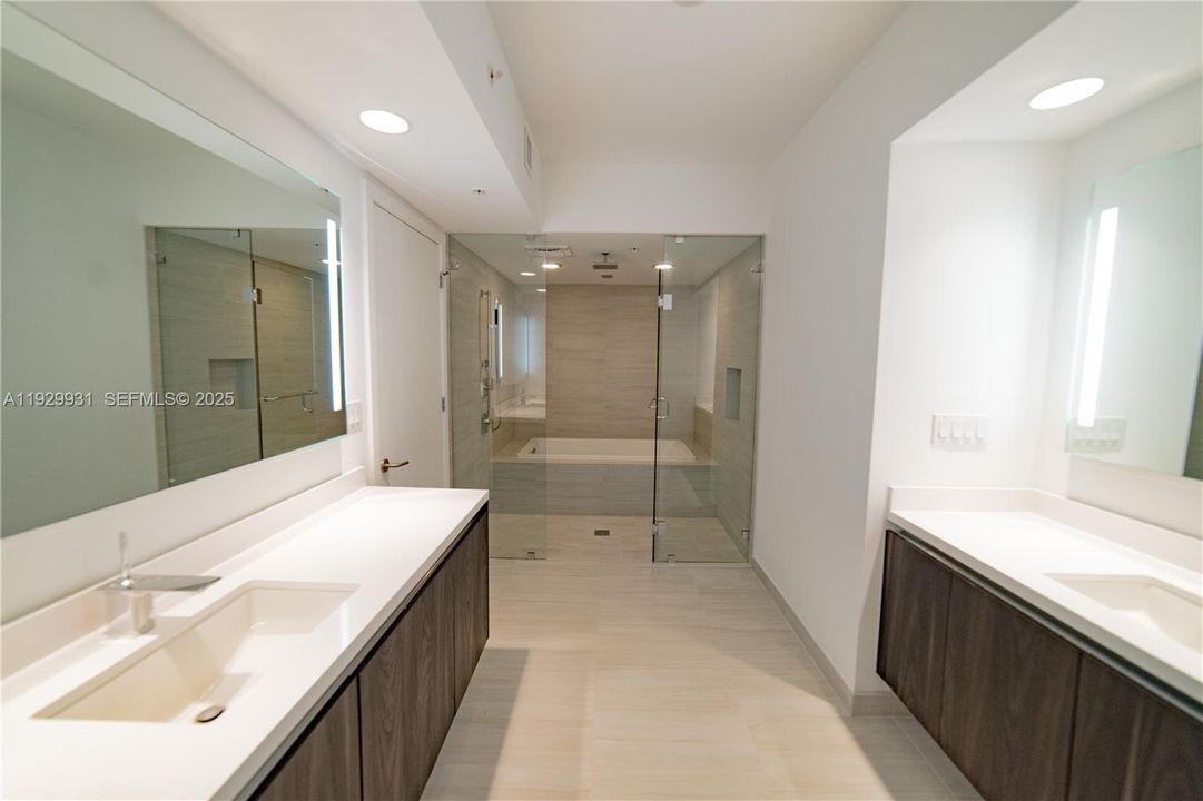 В аренду: $7,995 (3 спален, 3 ванн, 2067 Квадратных фут)