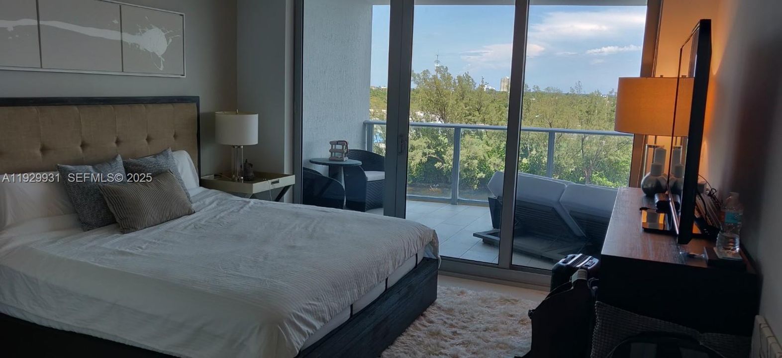 В аренду: $7,995 (3 спален, 3 ванн, 2067 Квадратных фут)