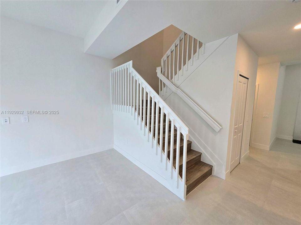 En Renta: $2,395 (3 camas, 2 baños, 0 Pies cuadrados)