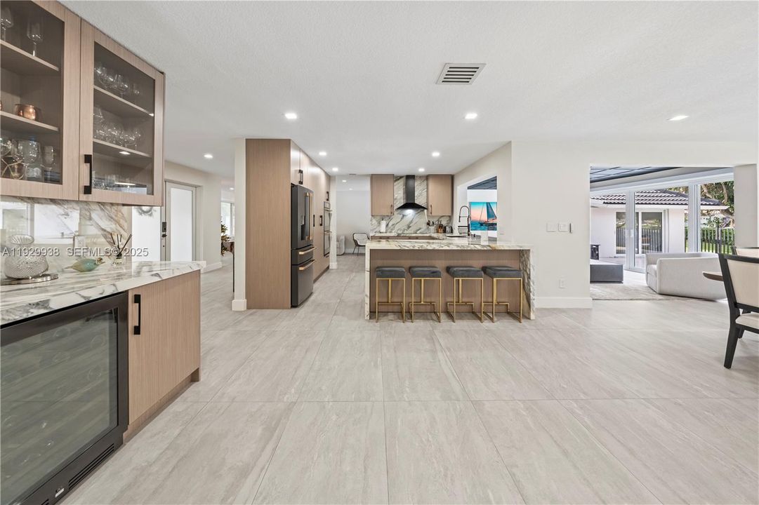 For Sale: $1,250,000 (3 beds, 3 baths, 2655 Square Feet)