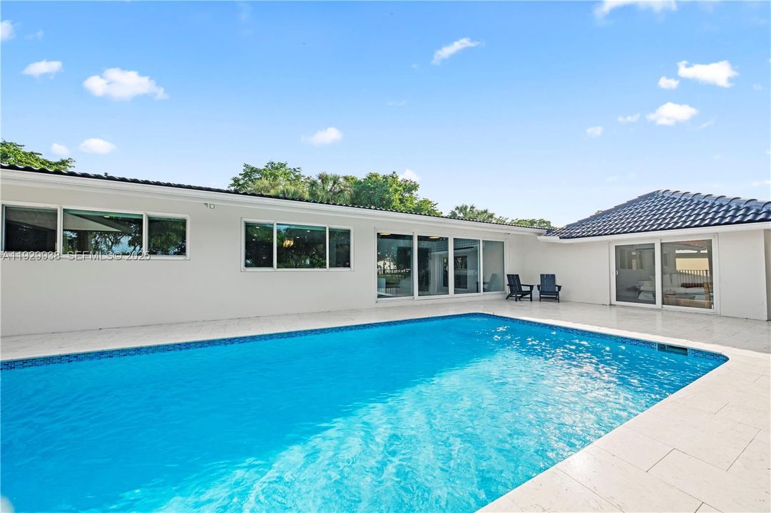 For Sale: $1,250,000 (3 beds, 3 baths, 2655 Square Feet)