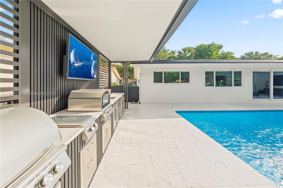 For Sale: $1,250,000 (3 beds, 3 baths, 2655 Square Feet)