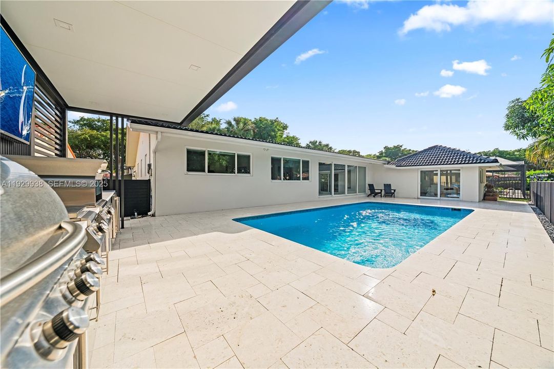 For Sale: $1,250,000 (3 beds, 3 baths, 2655 Square Feet)