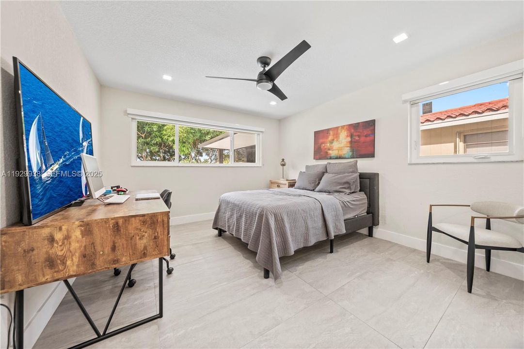 For Sale: $1,250,000 (3 beds, 3 baths, 2655 Square Feet)