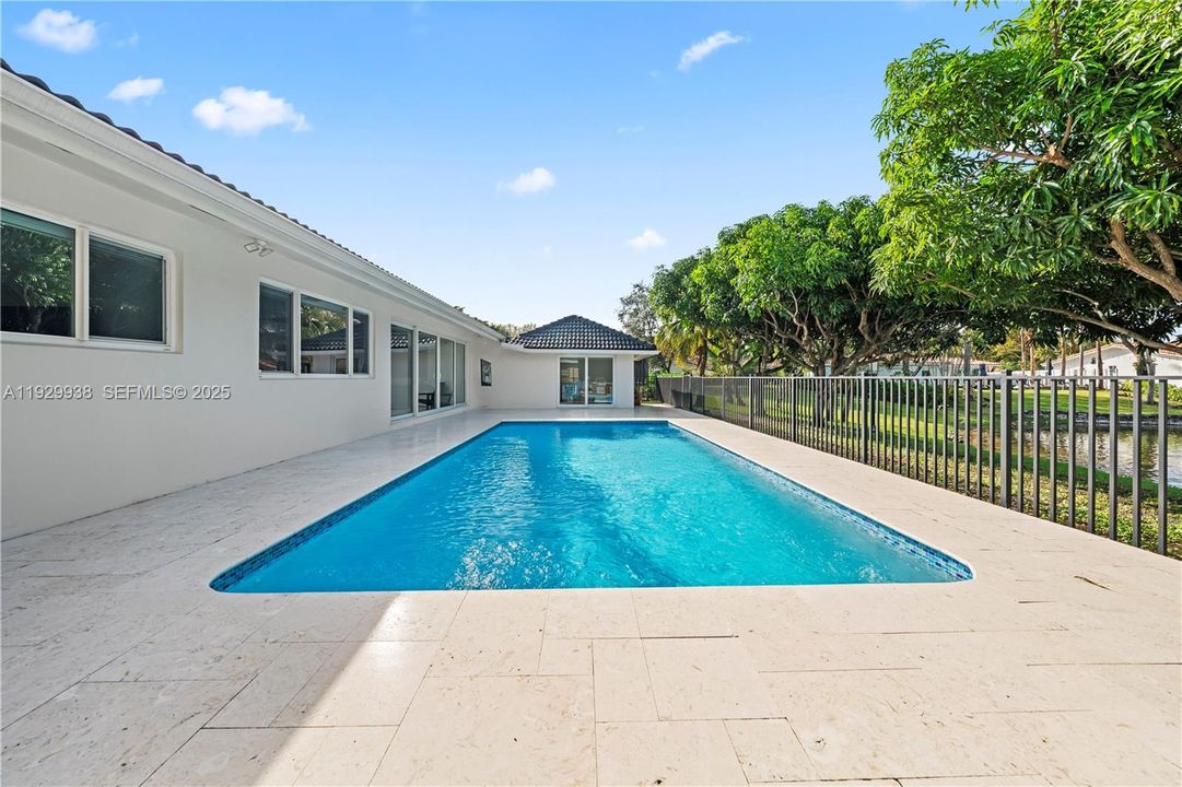 For Sale: $1,250,000 (3 beds, 3 baths, 2655 Square Feet)