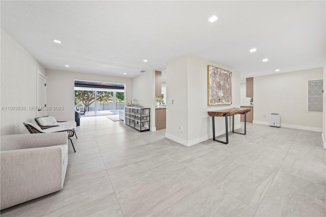 For Sale: $1,250,000 (3 beds, 3 baths, 2655 Square Feet)