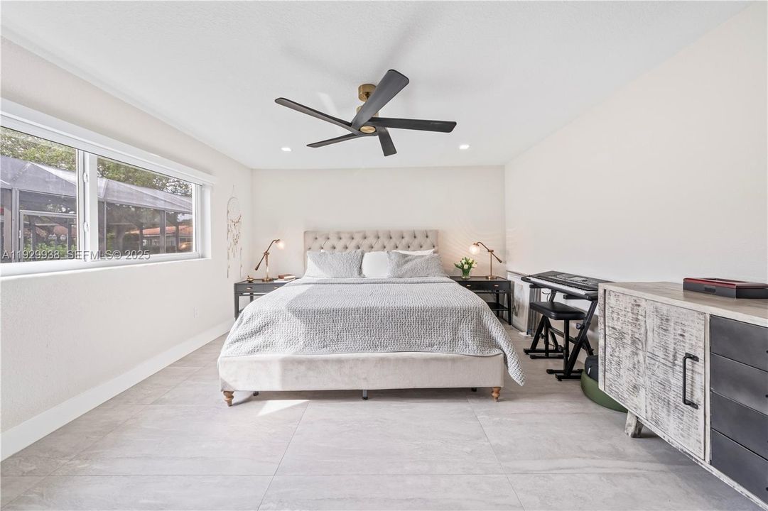 For Sale: $1,250,000 (3 beds, 3 baths, 2655 Square Feet)