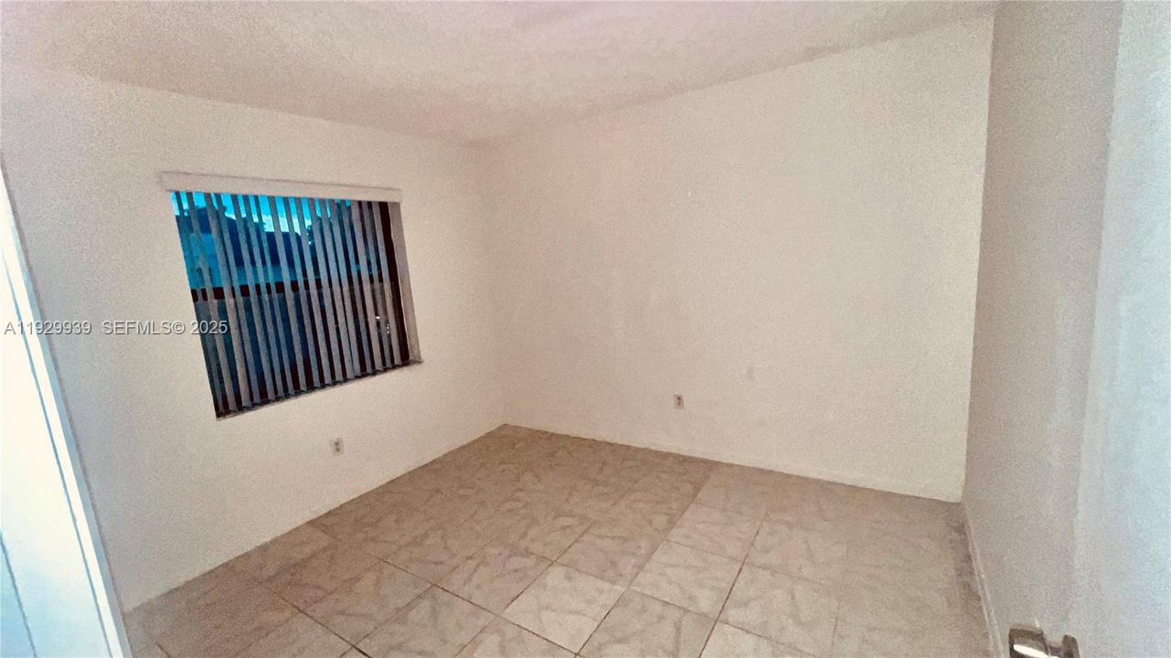 En Renta: $2,250 (3 camas, 2 baños, 1125 Pies cuadrados)