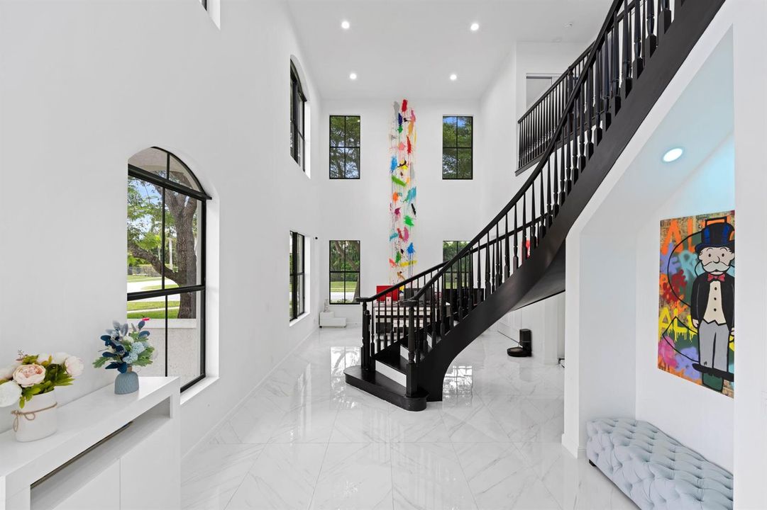 Contemporary Curved Staircase design