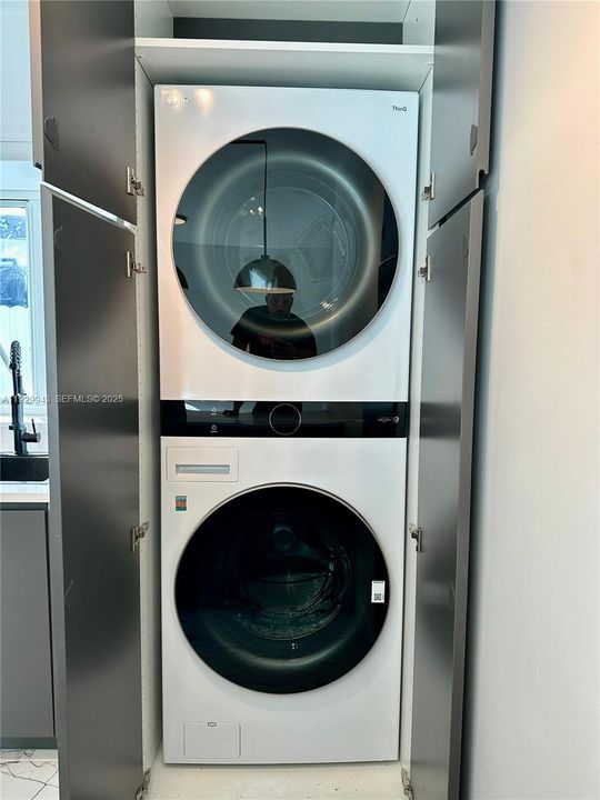 出租: $3,500 (3 贝兹, 2 浴室, 1100 平方英尺)