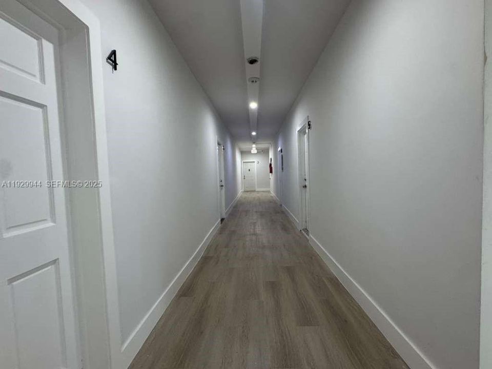 For Rent: $2,100 (2 beds, 1 baths, 580 Square Feet)