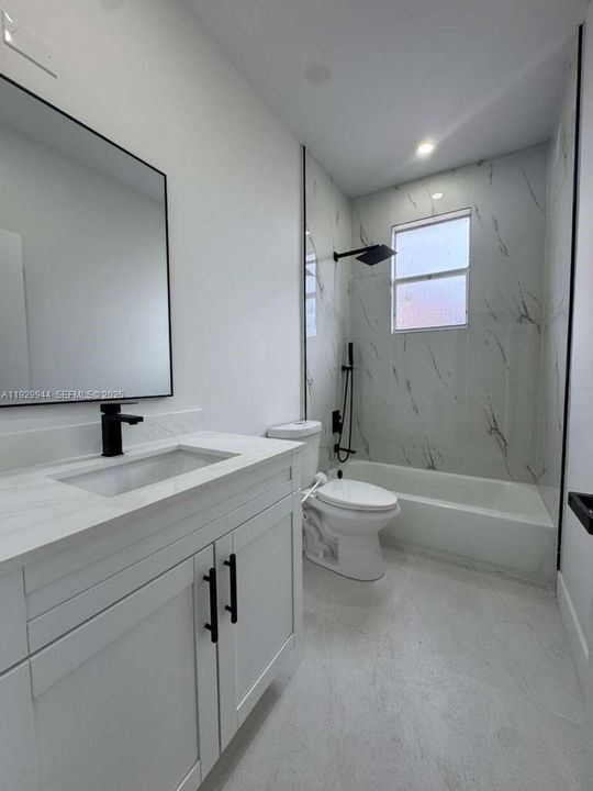 For Rent: $2,100 (2 beds, 1 baths, 580 Square Feet)