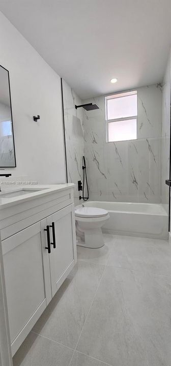 For Rent: $2,150 (2 beds, 1 baths, 598 Square Feet)