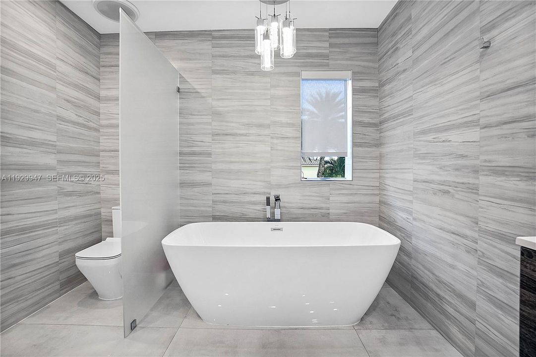 待售: $1,200,000 (5 贝兹, 3 浴室, 3116 平方英尺)