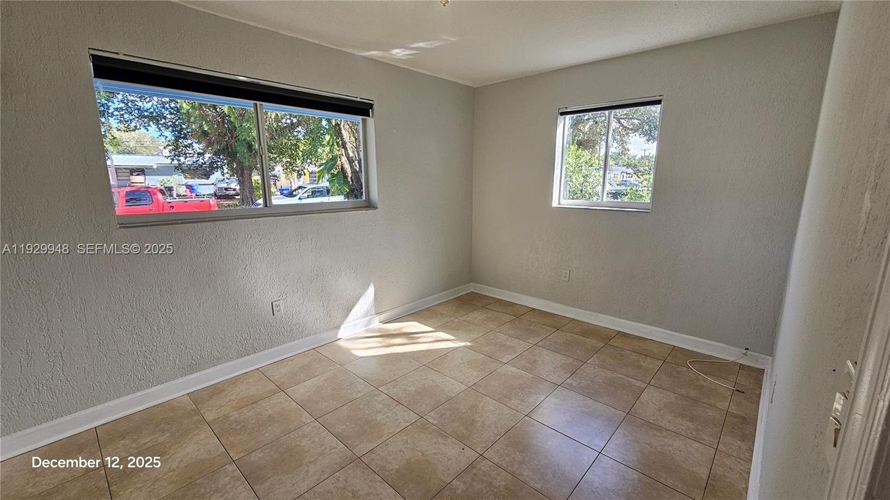 En Renta: $3,500 (4 camas, 2 baños, 1672 Pies cuadrados)