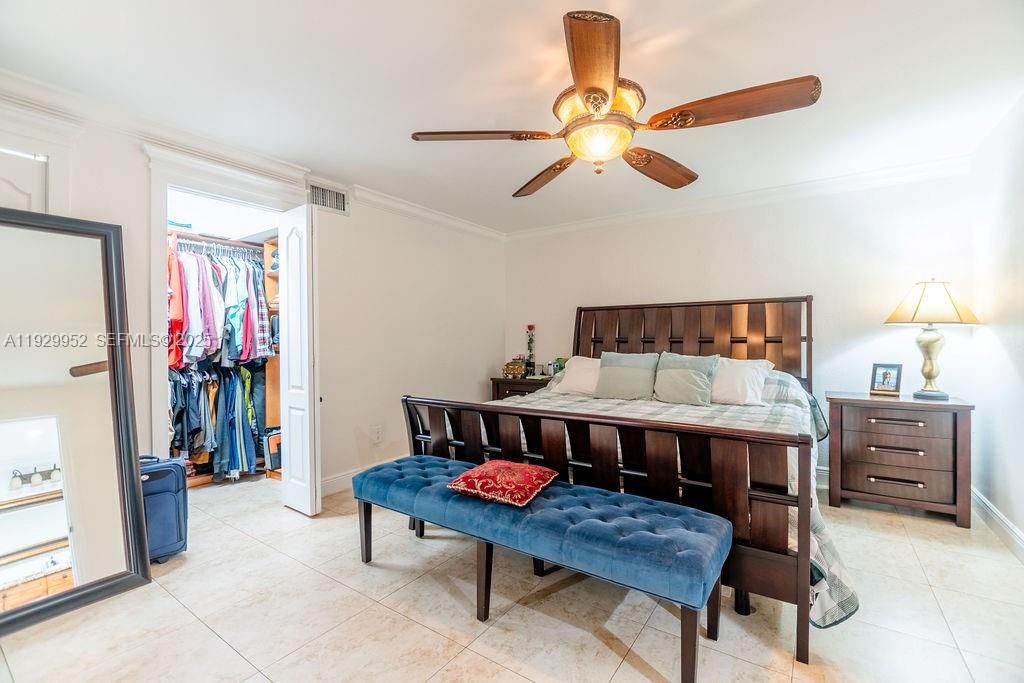 For Sale: $825,000 (3 beds, 2 baths, 1816 Square Feet)