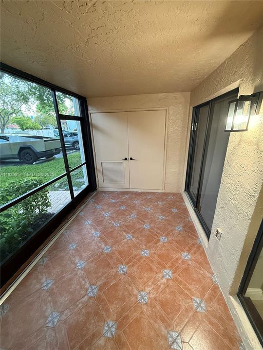 For Rent: $2,500 (2 beds, 2 baths, 900 Square Feet)