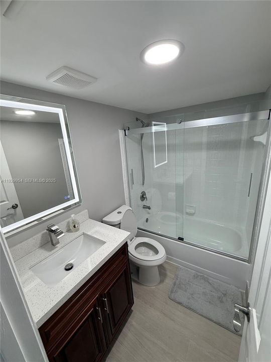 For Rent: $2,500 (2 beds, 2 baths, 900 Square Feet)