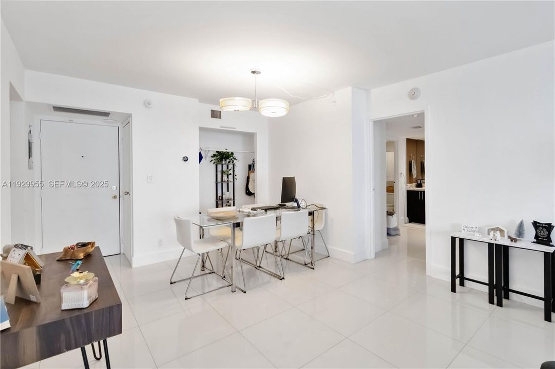 En Renta: $3,400 (2 camas, 2 baños, 1331 Pies cuadrados)