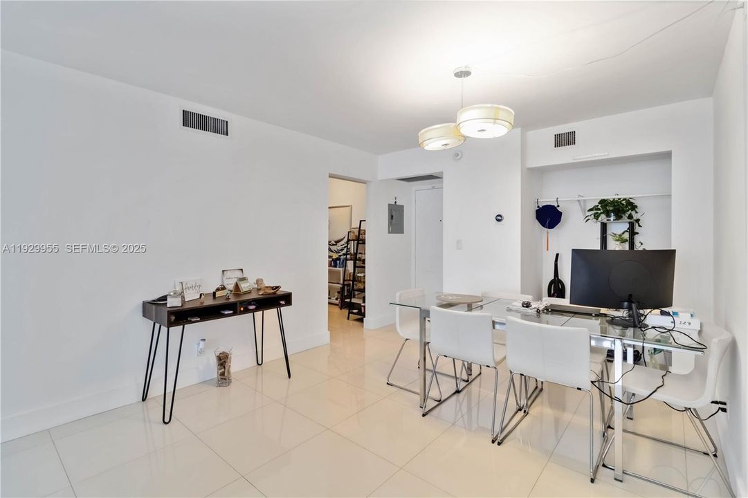 En Renta: $3,400 (2 camas, 2 baños, 1331 Pies cuadrados)