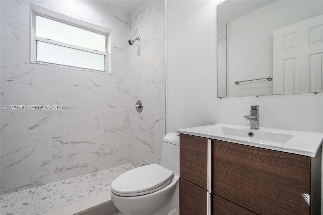 出租: $1,950 (1 贝兹, 1 浴室, 600 平方英尺)