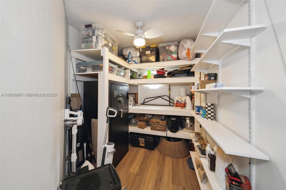 En Renta: $3,350 (2 camas, 2 baños, 1446 Pies cuadrados)