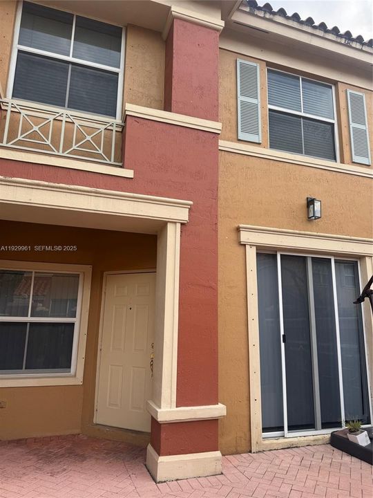 En Renta: $2,850 (2 camas, 2 baños, 980 Pies cuadrados)