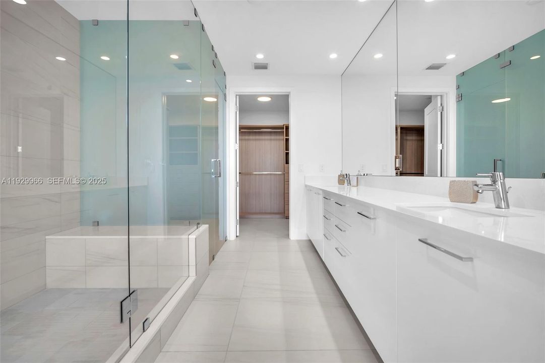 For Rent: $22,500 (3 beds, 3 baths, 2288 Square Feet)