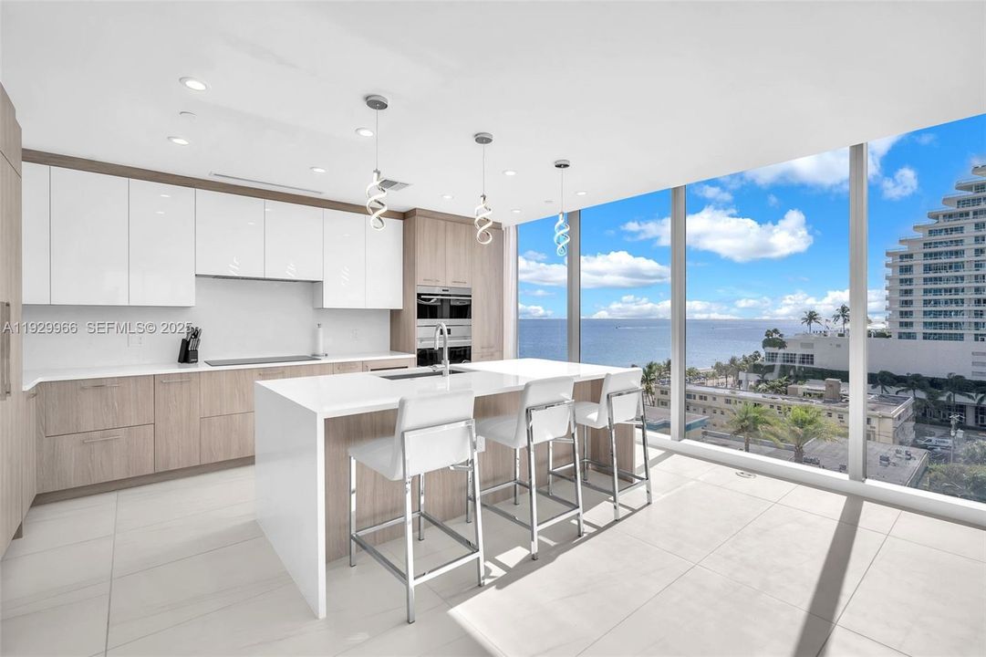 For Rent: $22,500 (3 beds, 3 baths, 2288 Square Feet)