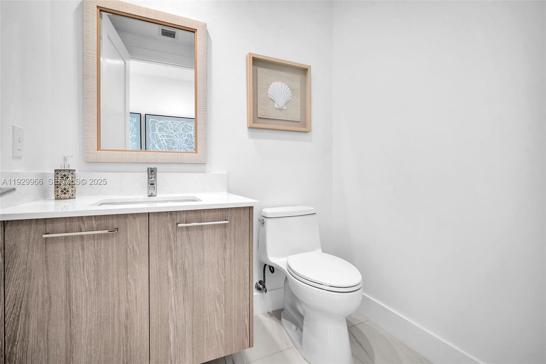 For Rent: $22,500 (3 beds, 3 baths, 2288 Square Feet)