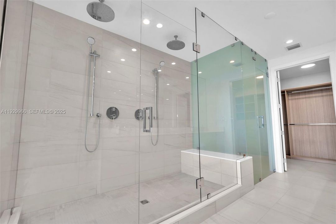 For Rent: $22,500 (3 beds, 3 baths, 2288 Square Feet)