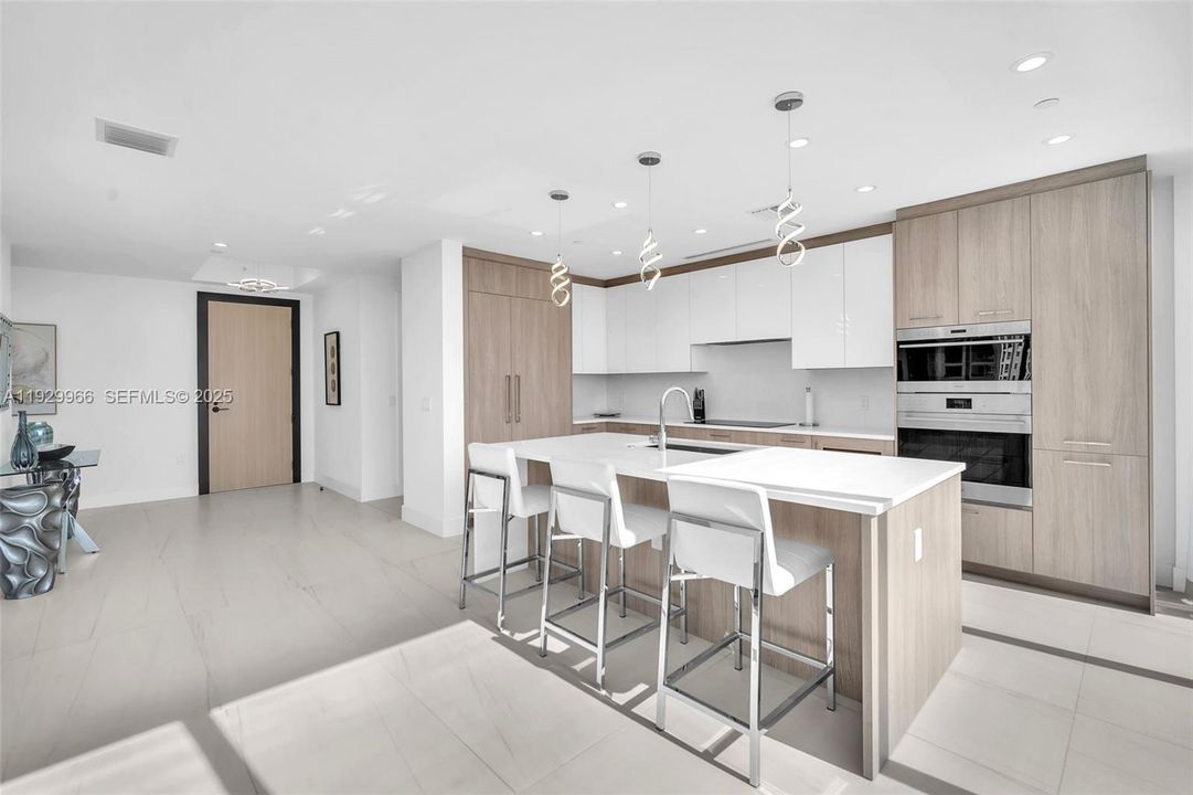 For Rent: $22,500 (3 beds, 3 baths, 2288 Square Feet)