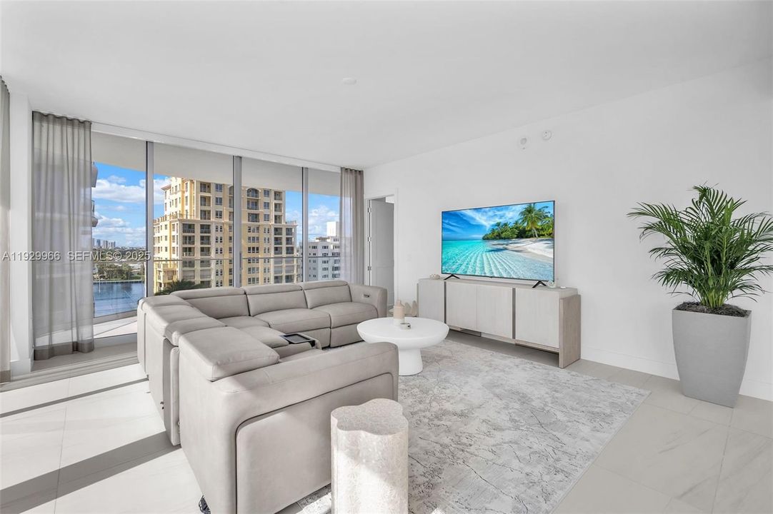 For Rent: $22,500 (3 beds, 3 baths, 2288 Square Feet)