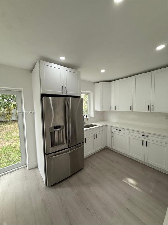 En Venta: $645,000 (2 camas, 2 baños, 770 Pies cuadrados)