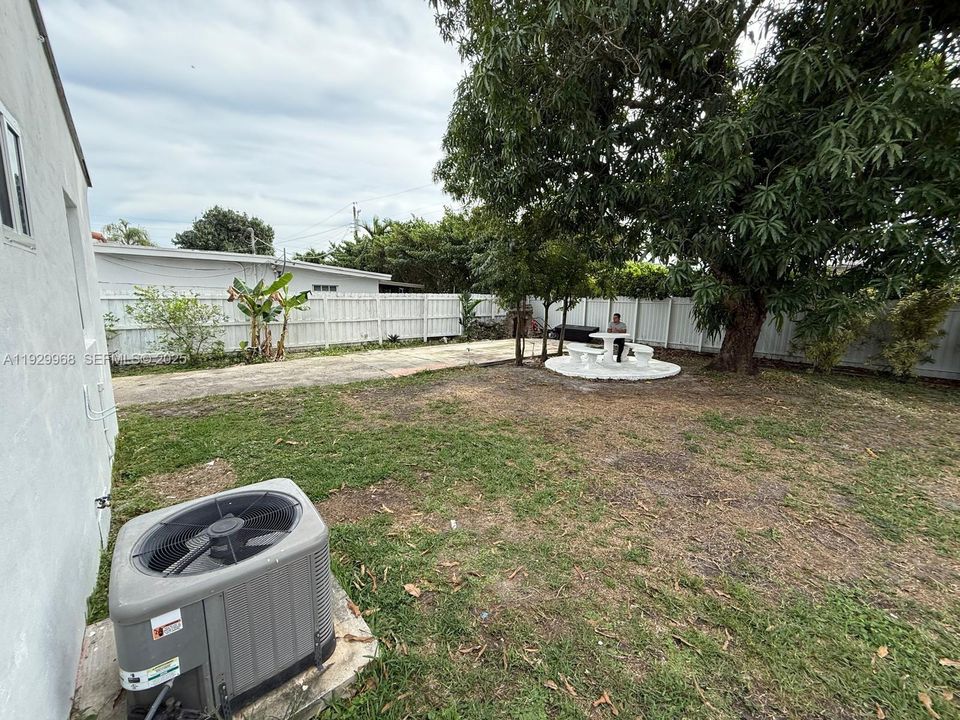 En Venta: $645,000 (2 camas, 2 baños, 770 Pies cuadrados)