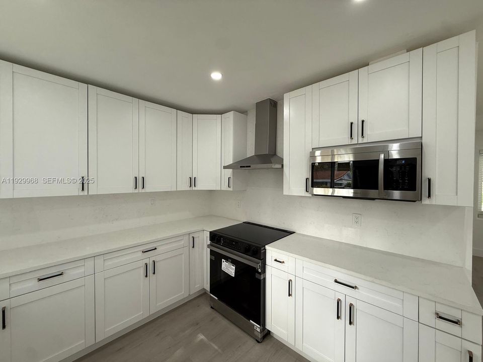 En Venta: $645,000 (2 camas, 2 baños, 770 Pies cuadrados)