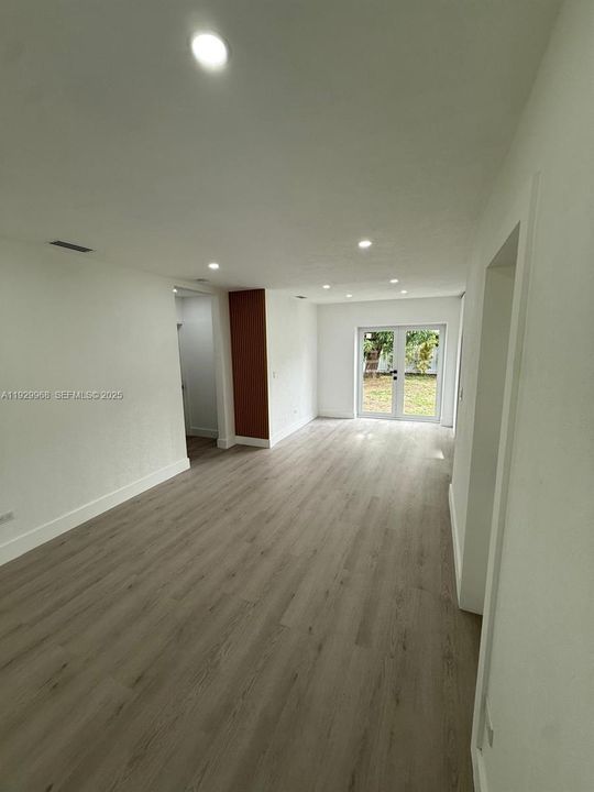 En Venta: $645,000 (2 camas, 2 baños, 770 Pies cuadrados)