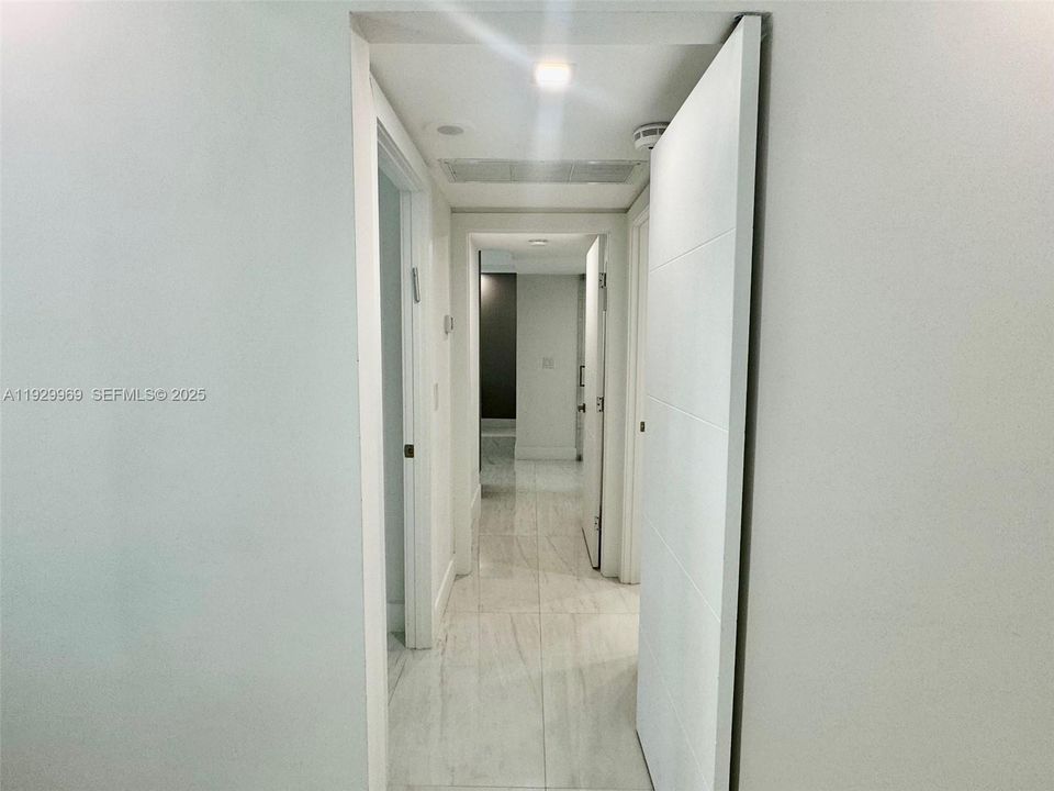 For Sale: $2,189,000 (3 beds, 2 baths, 1688 Square Feet)