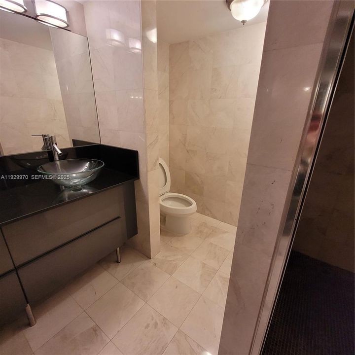 En Renta: $2,300 (1 camas, 2 baños, 1300 Pies cuadrados)