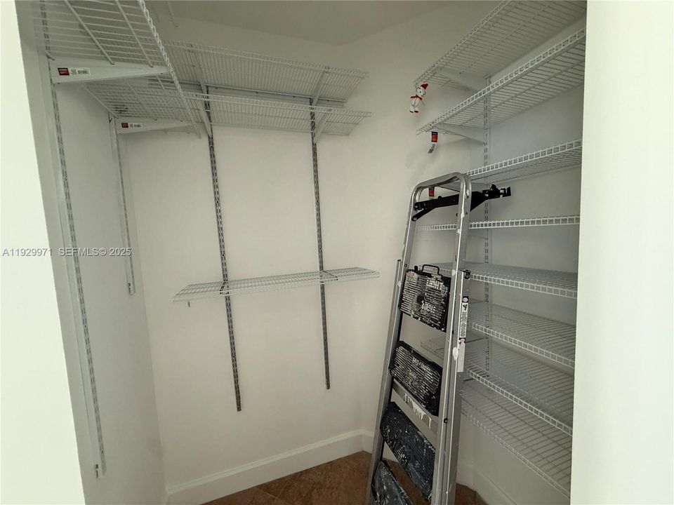 For Rent: $3,300 (2 beds, 2 baths, 1065 Square Feet)