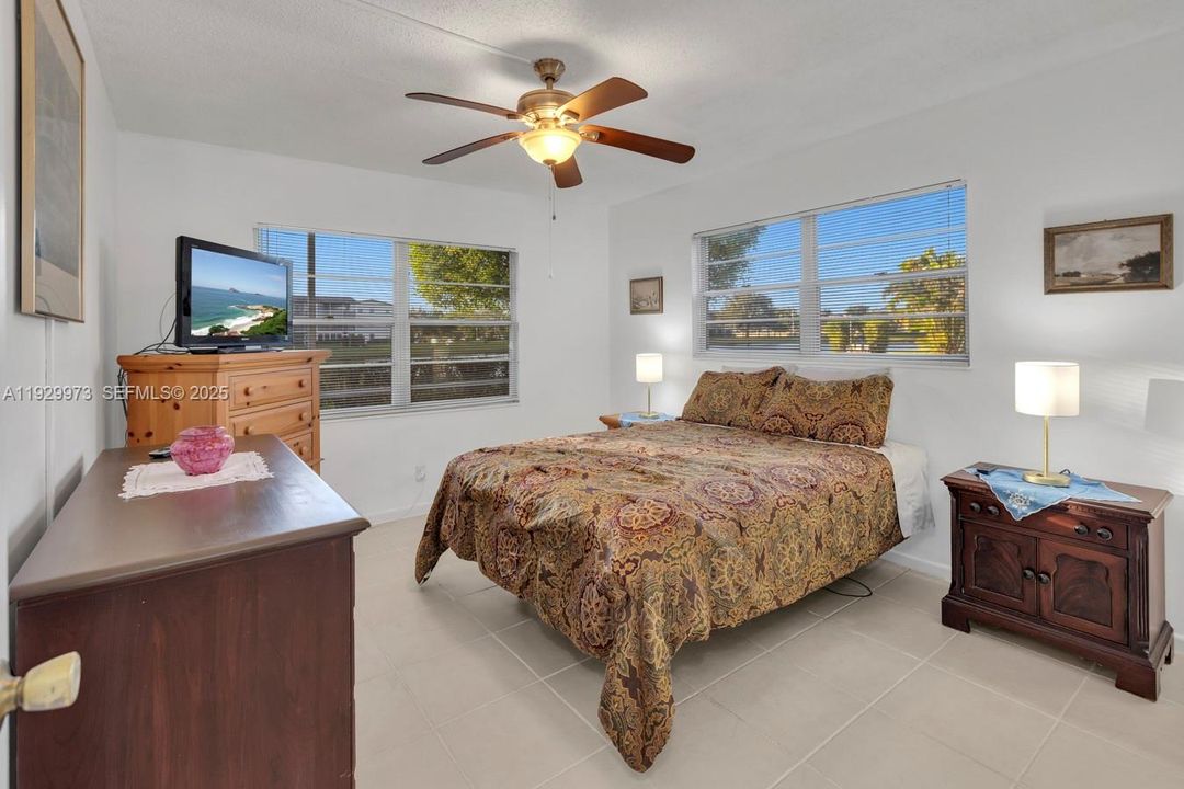 For Rent: $1,750 (2 beds, 1 baths, 840 Square Feet)